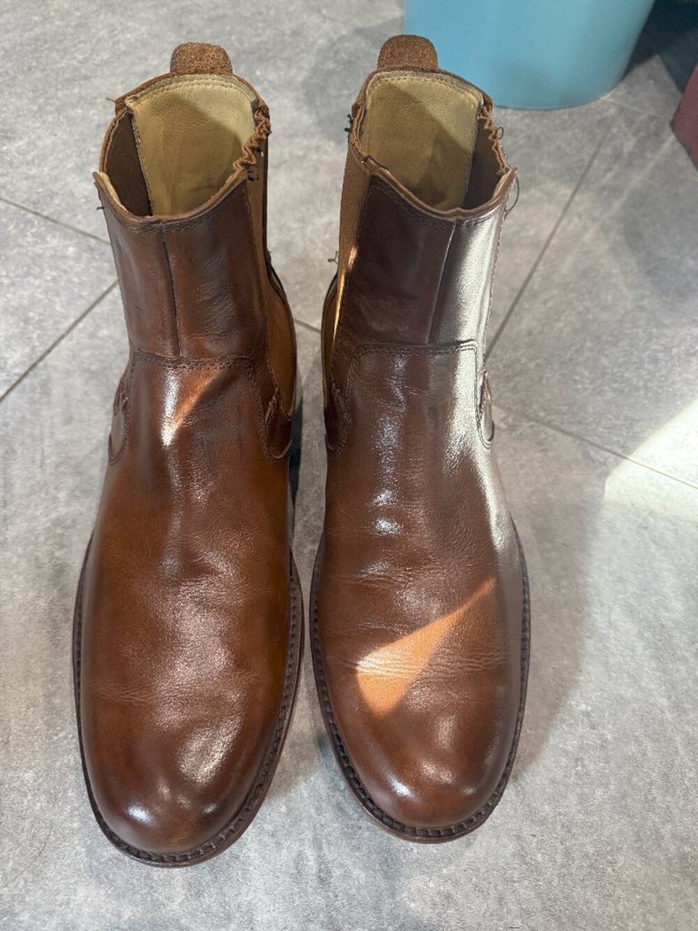 UGG Stevenson Men's Brown Ankle Leather Slip On Chelsea Boots Size 11